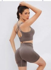 ¡Nuevo conjunto deportivo para mujer Movea!