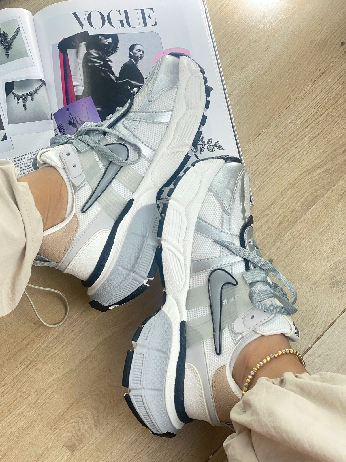 INCREIBLES TENIS SOFTRUN - ¡Envío Gratis!